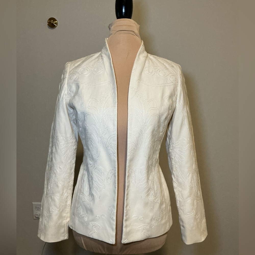 Elegant White Embroidered Open Front Women’s Jacket